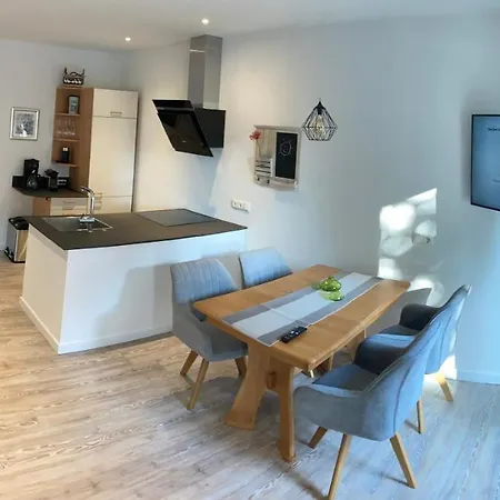 Am Holzfeld * 施内沃丁根